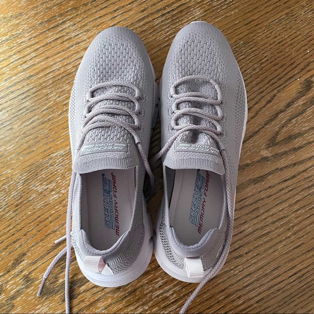 Sketchers Bob’s memory foam tennis shoes